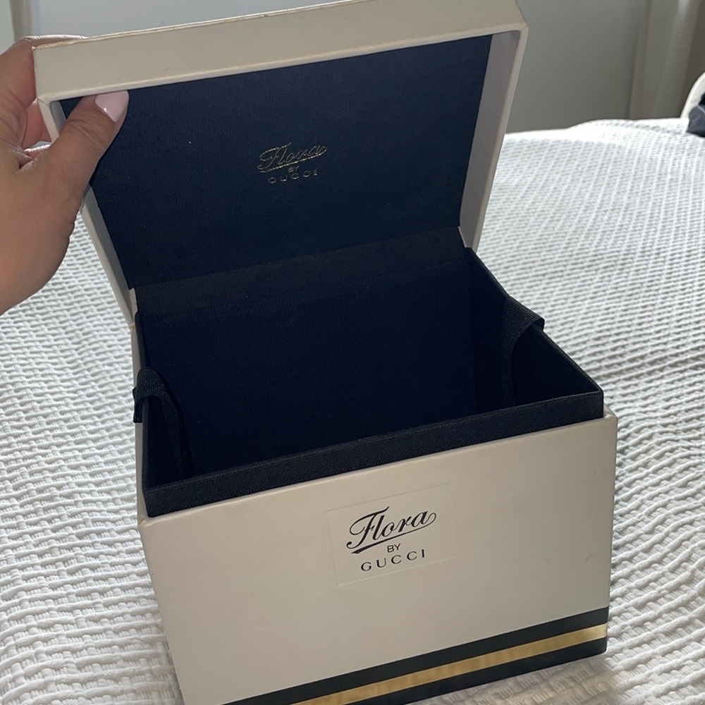 Gucci box - Picture 3 of 5